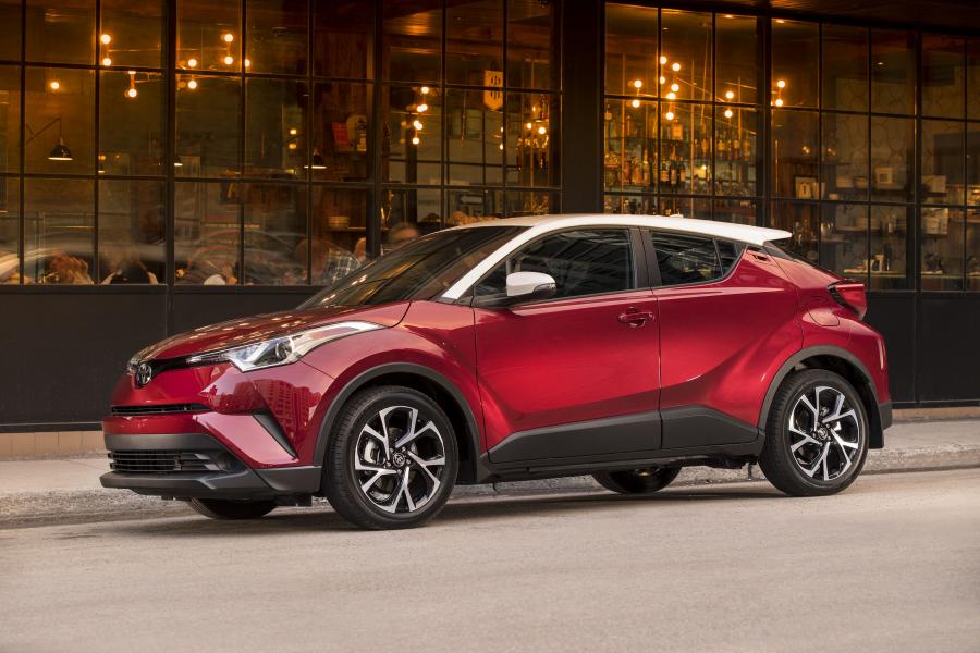 Toyota C-HR 2017 года  (NA) (фото 38 из 44)